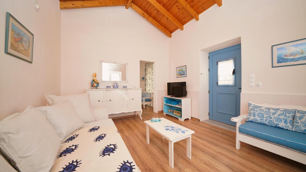Elli Apartment Ermioni Bagian luar foto