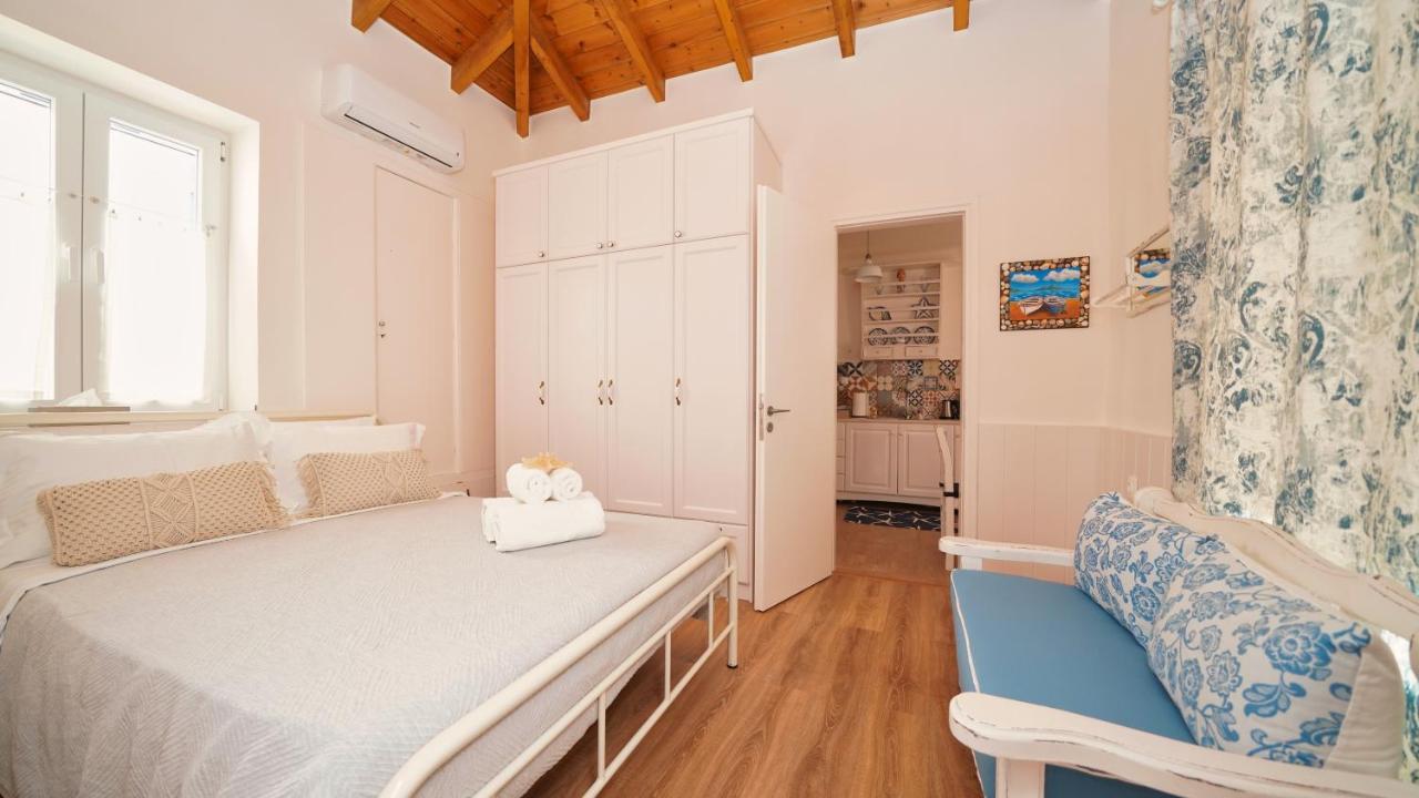 Elli Apartment Ermioni Bagian luar foto